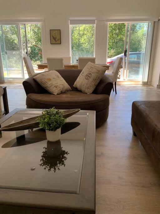 Country Home, Sleeps 6 Pets Friendly 포트알버니 외부 사진